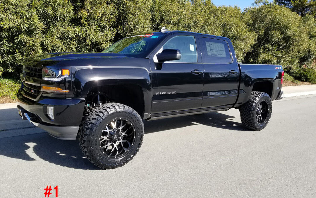 2018 CHEVY 1500 Z71 CREW CAB # 18T196
