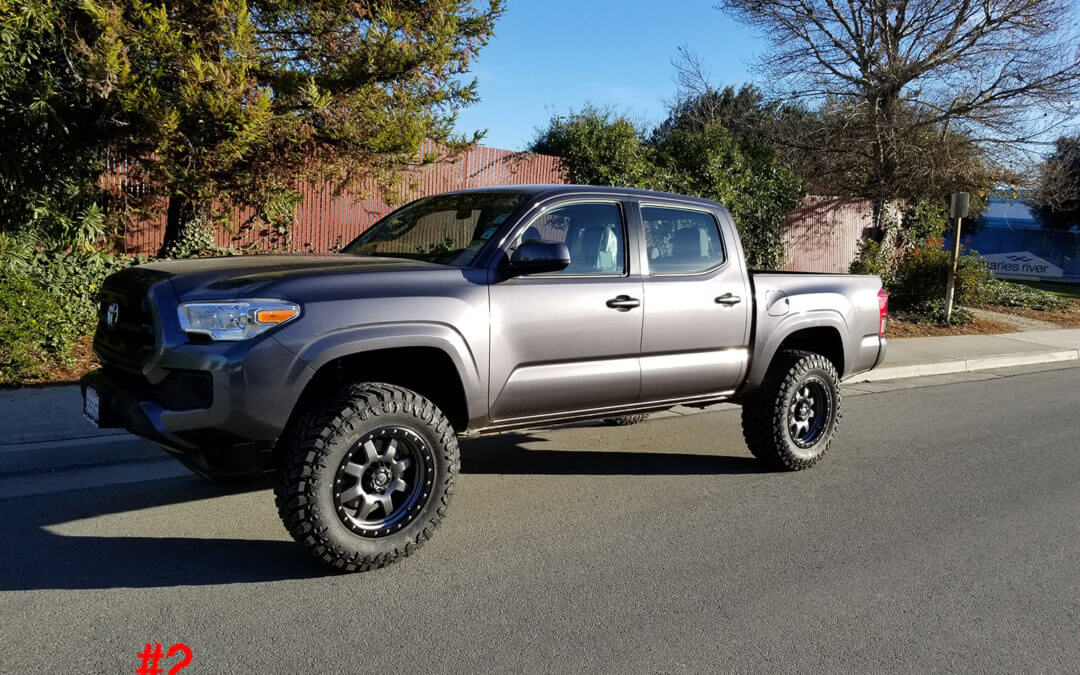 **SOLD**2017 TOYOTA TACOMA CREW CAB #U27287