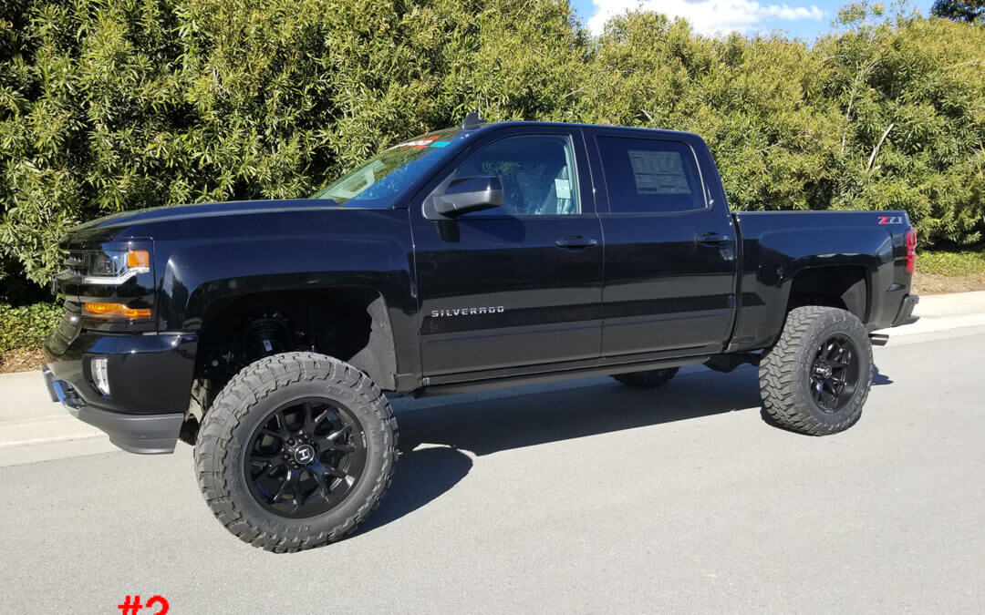 **SOLD**2018 CHEVY 1500 Z71 CREW CAB # 18T193