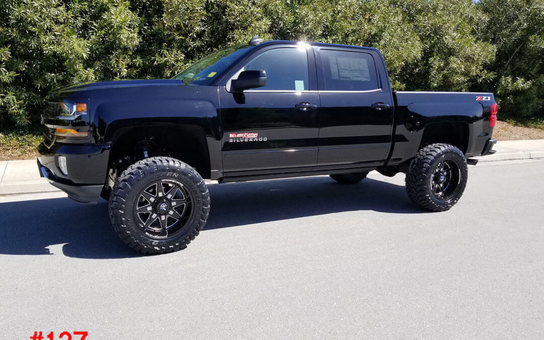 **SOLD**2018 CHEVY 1500 CREW CAB #1T757