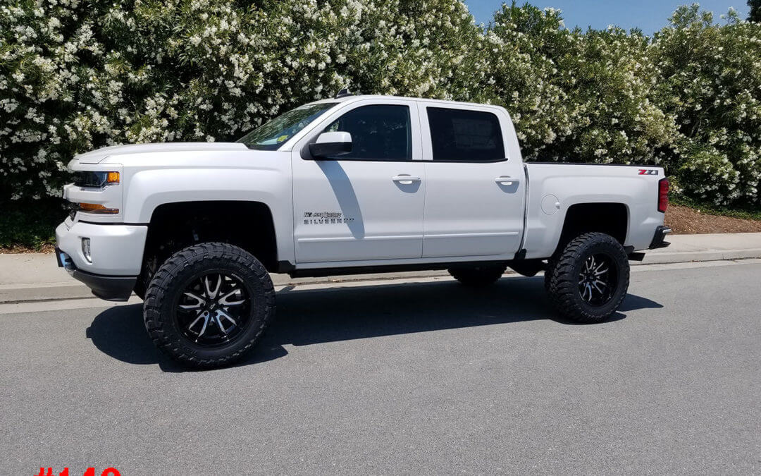 **SOLD**2018 CHEVY 1500 CREW CAB #1T1100