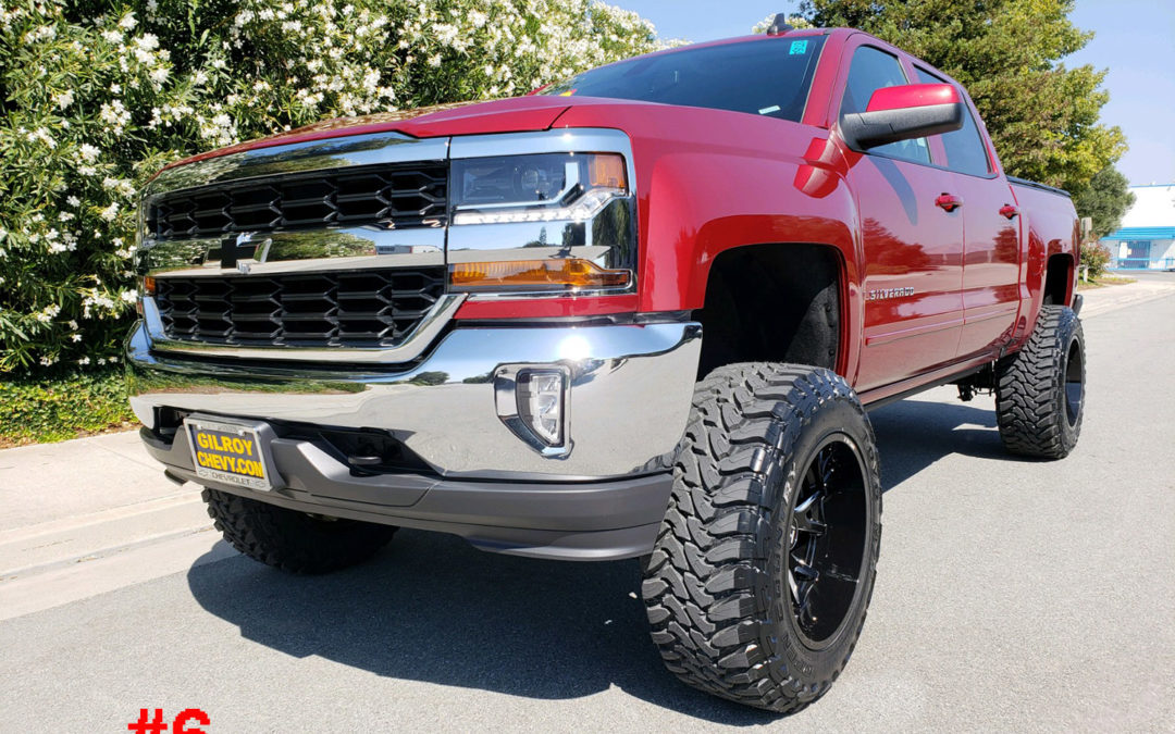 **SOLD**2018 CHEVY 1500 CREW CAB #18T454