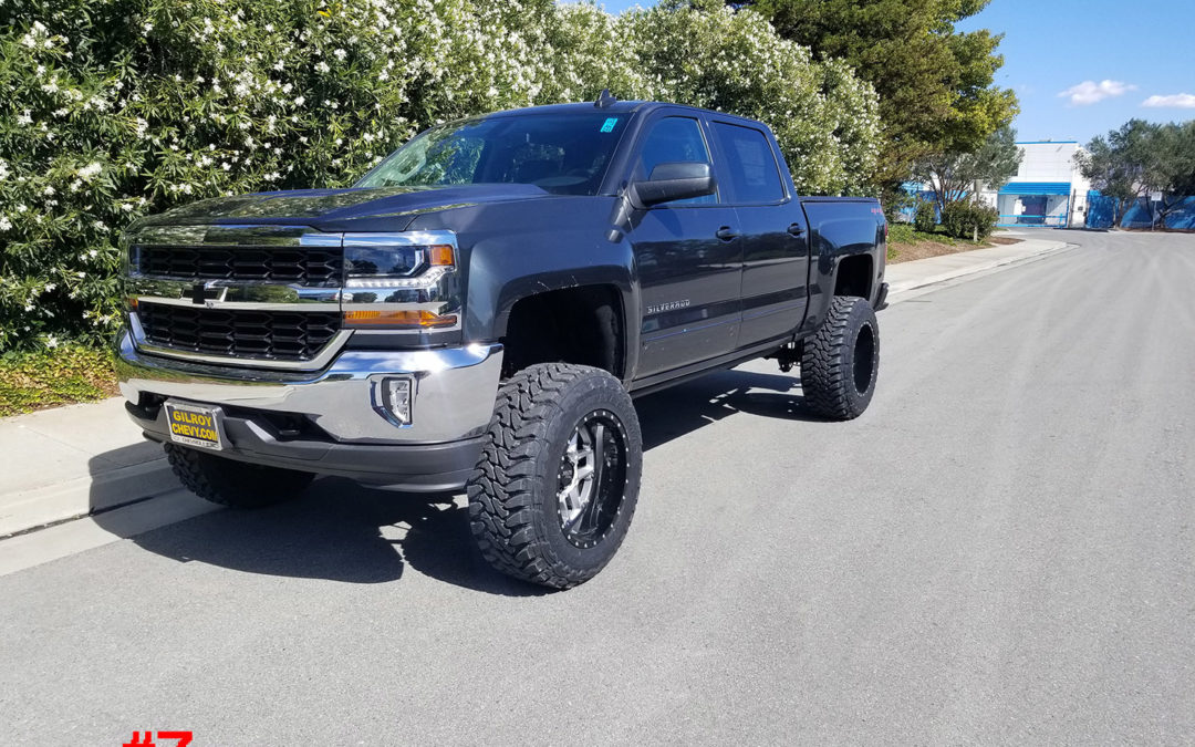 **SOLD**2018 CHEVY 1500 CREW CAB #18T455