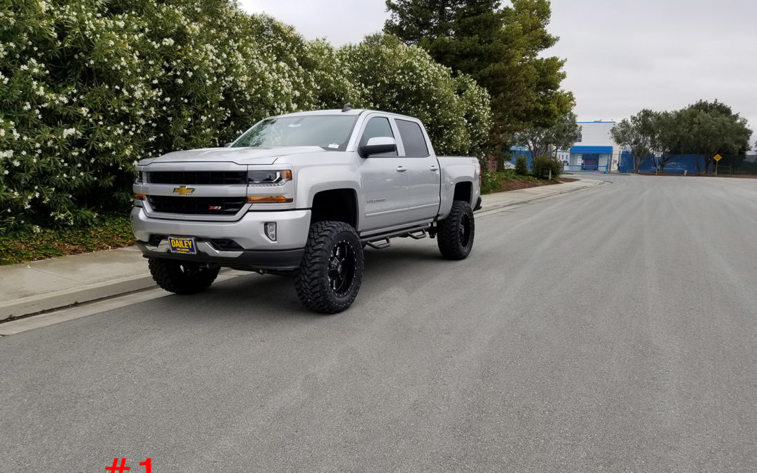 **SOLD**2018 CHEVY 1500 CREW CAB #D2519