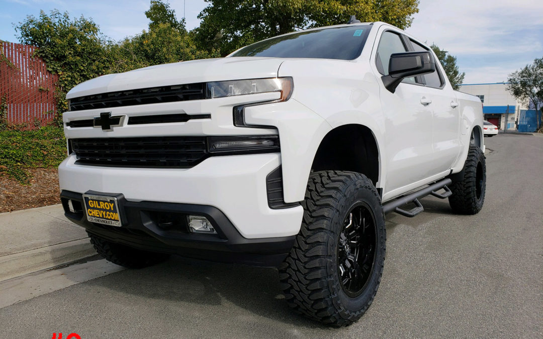 **SOLD**2019 CHEVY 1500 CREW CAB #19T016