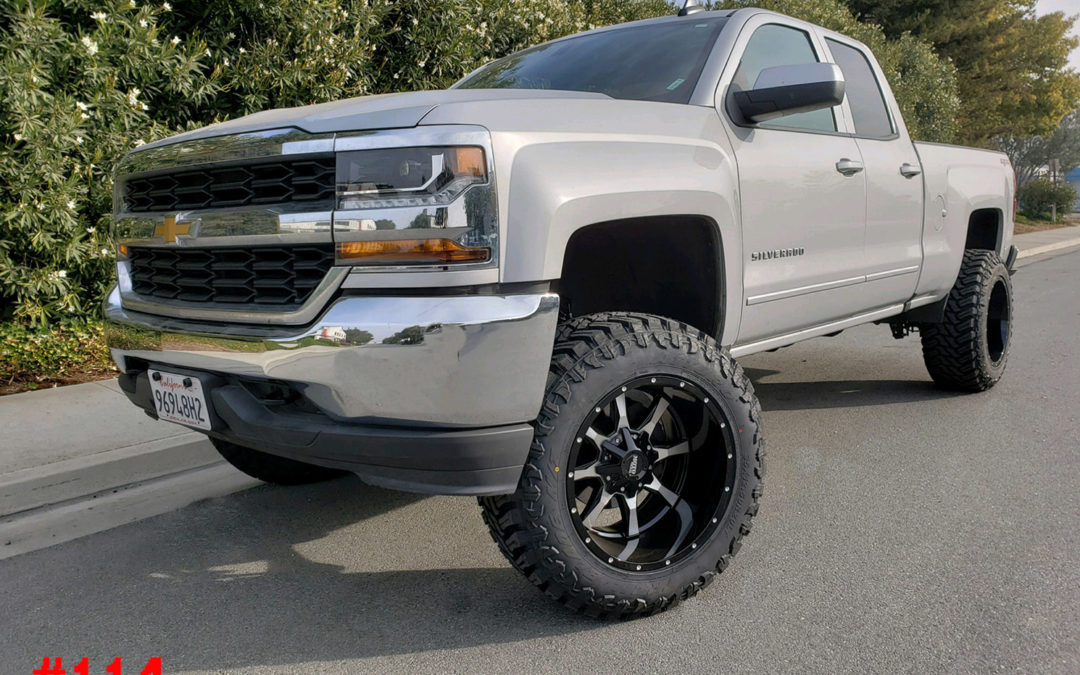 **SOLD**2017 CHEVY 1500 #P3332