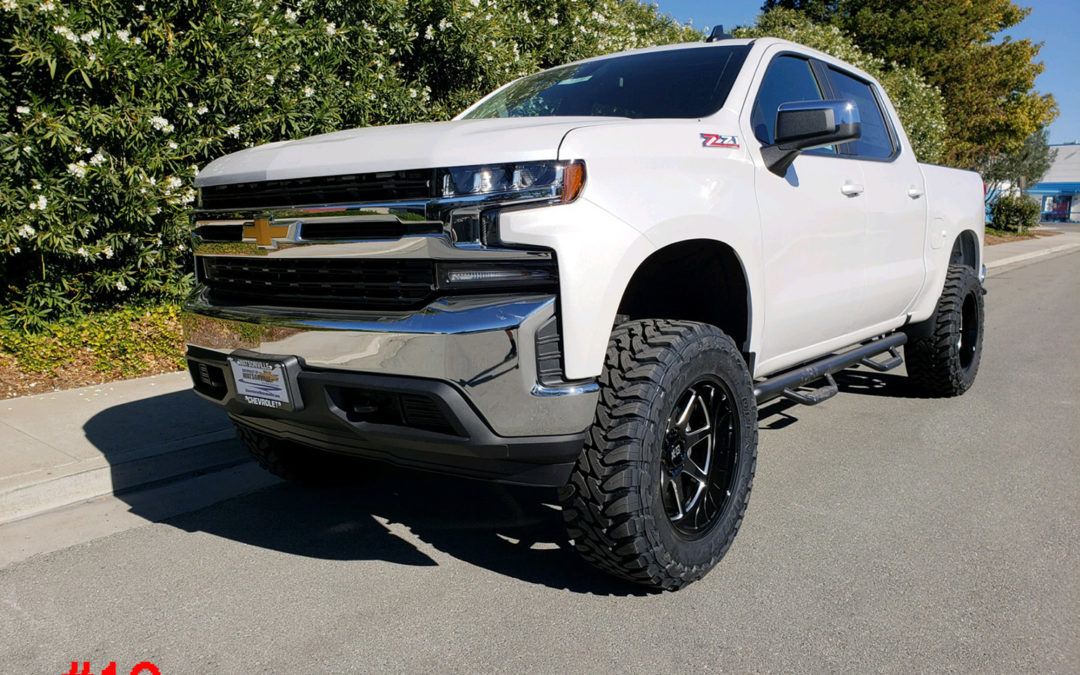 **SOLD**2019 CHEVY 1500 CREW CAB #T9066