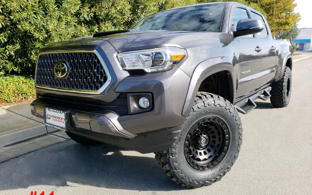 **SOLD**2019 TOYOTA TACOMA CREW CAB #KM057651