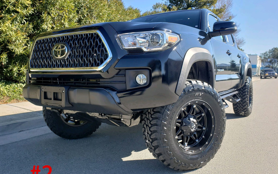 **SOLD**2019 TOYOTA TACOMA CREW CAB #T090734