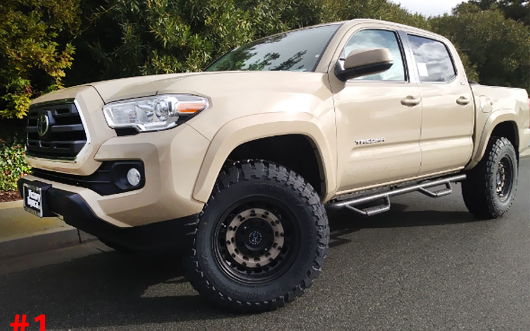 **SOLD**2019 TOYOTA TACOMA CREW CAB #T090598