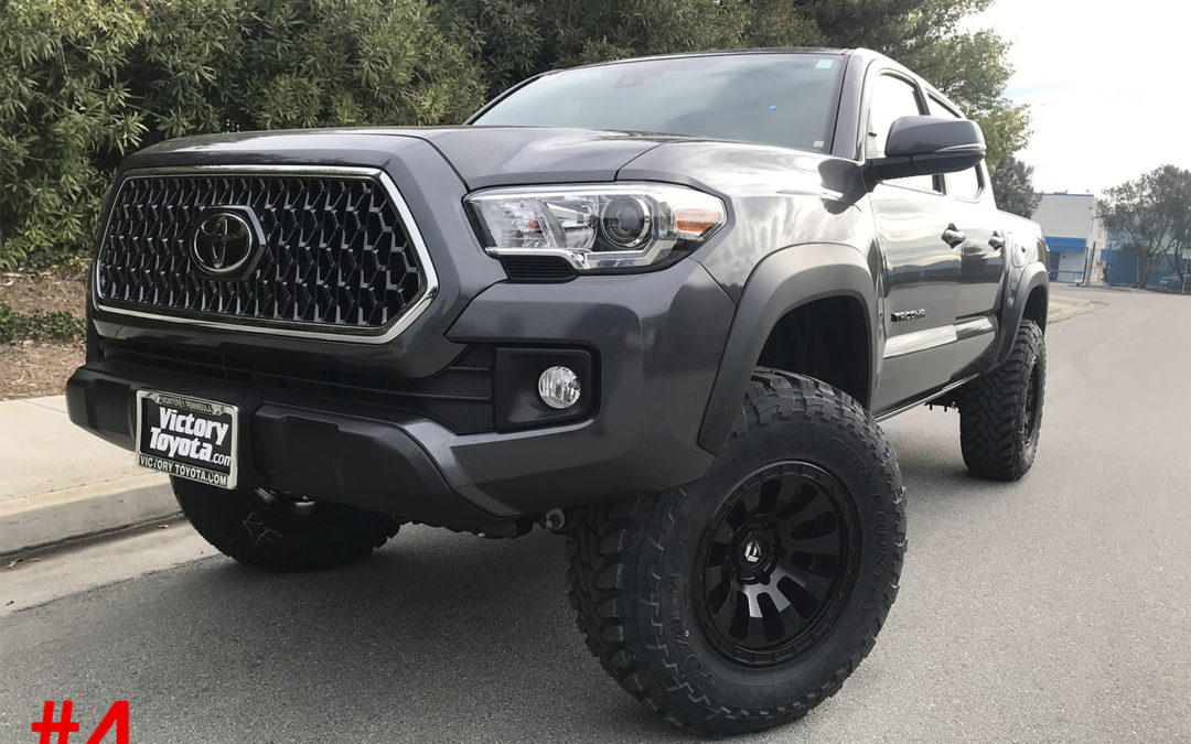 **SOLD**2019 TOYOTA TACOMA CREW CAB #T090915