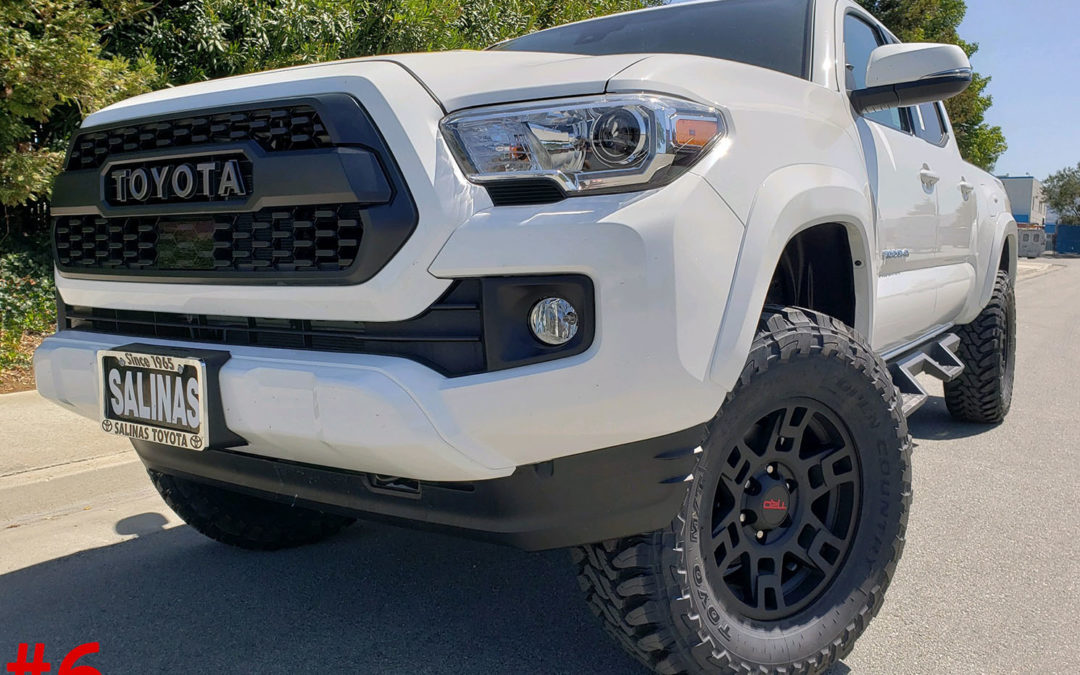 **SOLD**2019 TOYOTA TACOMA CREW CAB #T19961