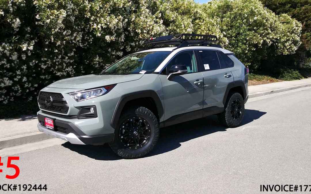 **SOLD**2019 TOYOTA RAV4 #192444