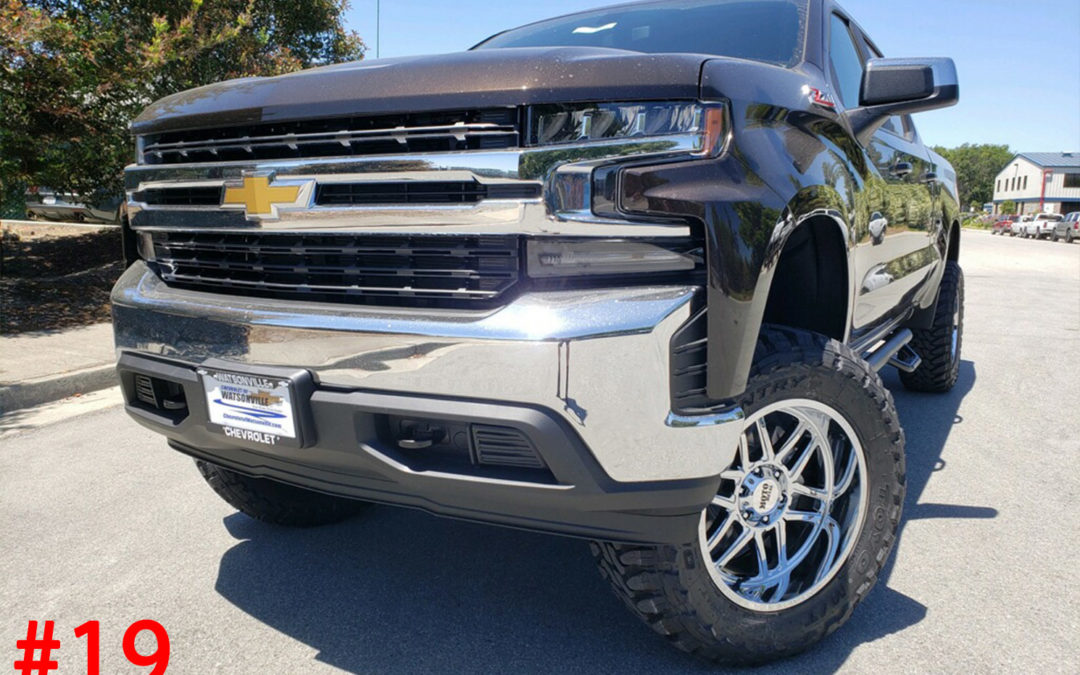 **SOLD**2019 CHEVY 1500 CREW CAB #T9504