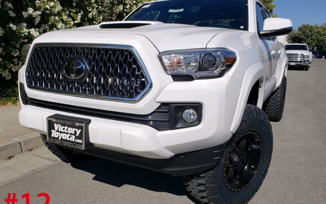 **SOLD**2019 TOYOTA TACOMA CREW CAB #T091543